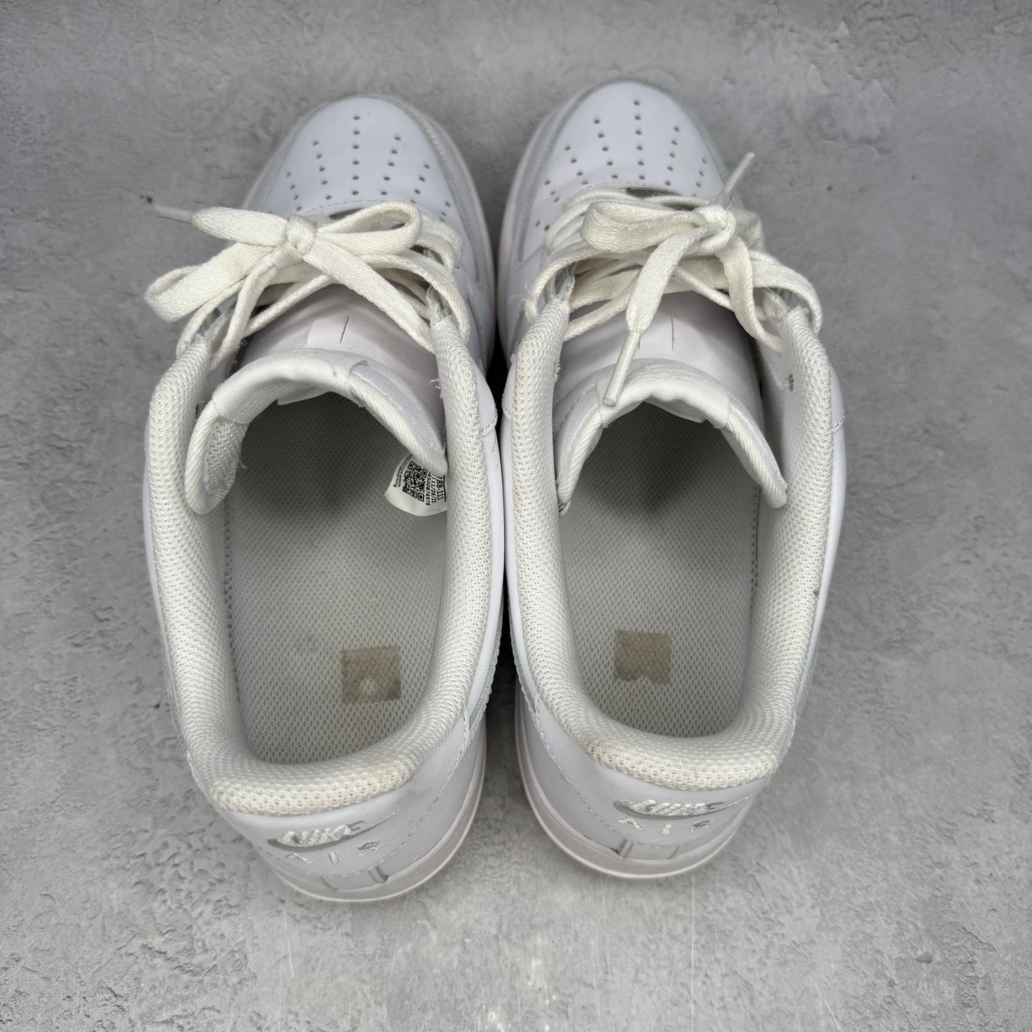 Nike Air Force 1 Low '07 White *pre - owned* SIZE 10.5 - Kicks Collective PA - Nike - 315122-111/CW2288-111 - Men's Shoes - 10.5M/12W - Pre - Owned - No Box