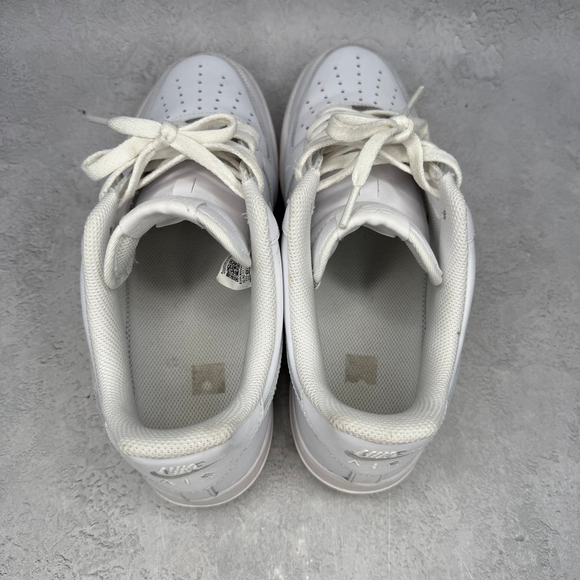 Nike Air Force 1 Low '07 White *pre - owned* SIZE 10.5 - Kicks Collective PA - Nike - 315122-111/CW2288-111 - Men's Shoes - 10.5M/12W - Pre - Owned - No Box