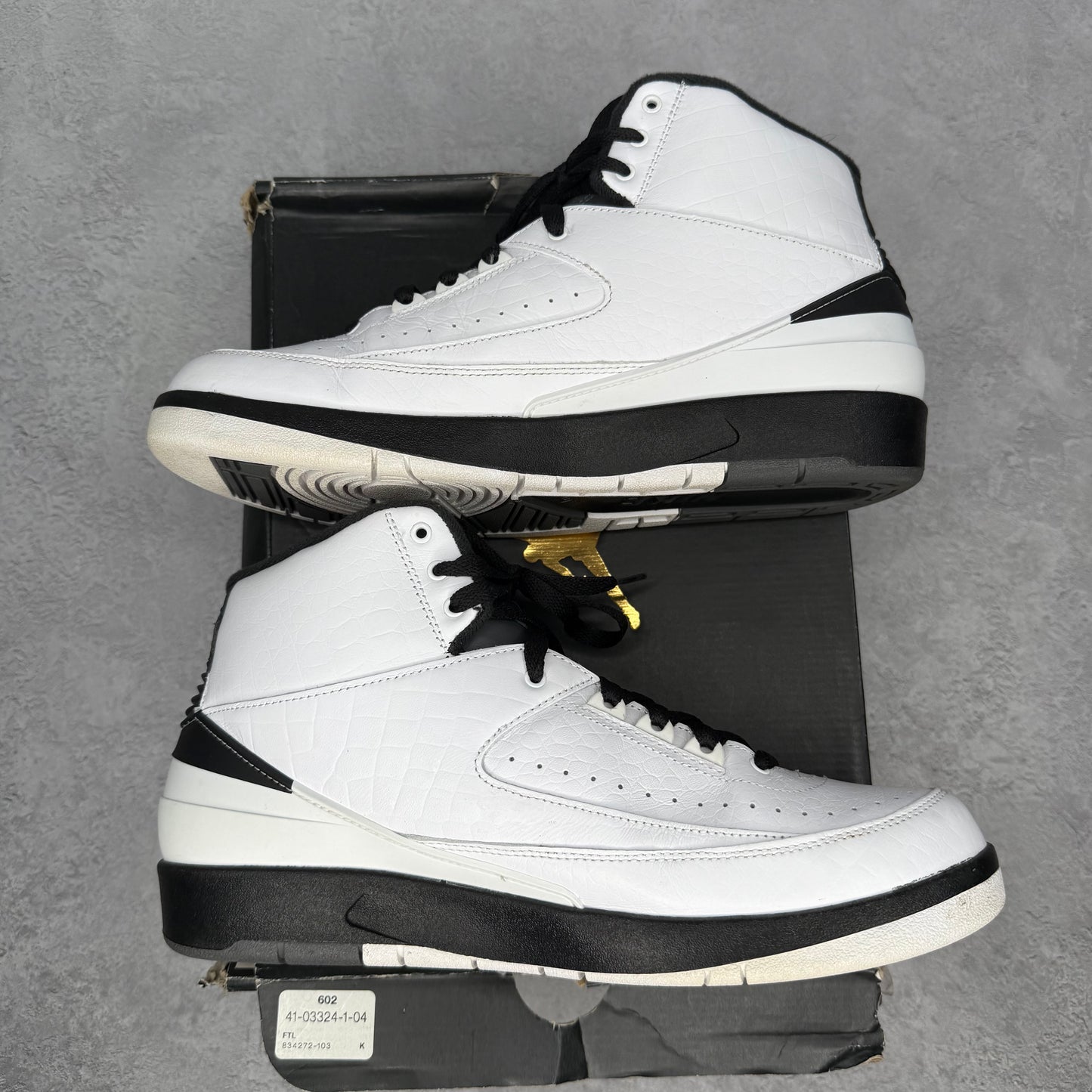 Jordan 2 Retro Wing It *pre-owned* SIZE 10.5