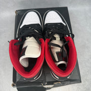 Jordan 1 Mid Gym Red Black White pre-owned size 9.5