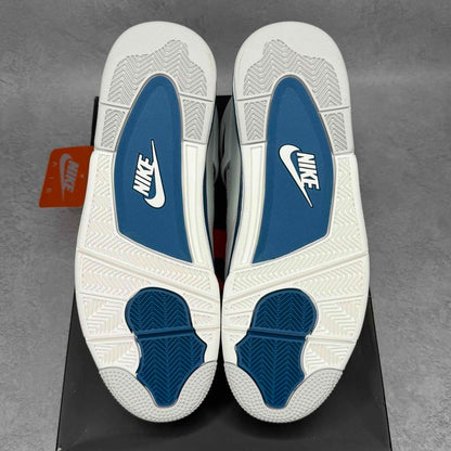 Jordan 4 Retro Military Blue (2024)