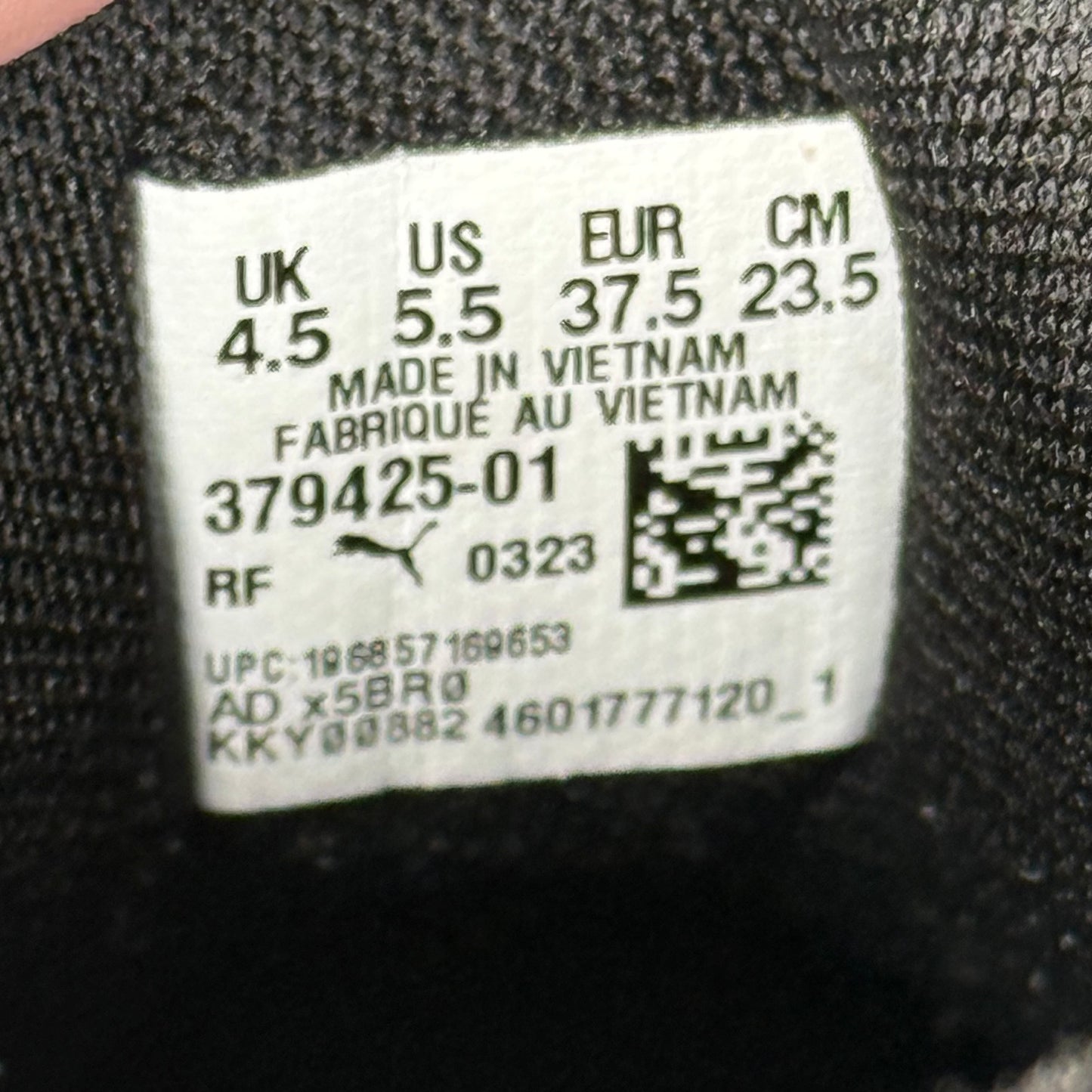 Puma LaMelo Ball MB.02 Oreo (GS) *pre-owned* SIZE 5.5Y