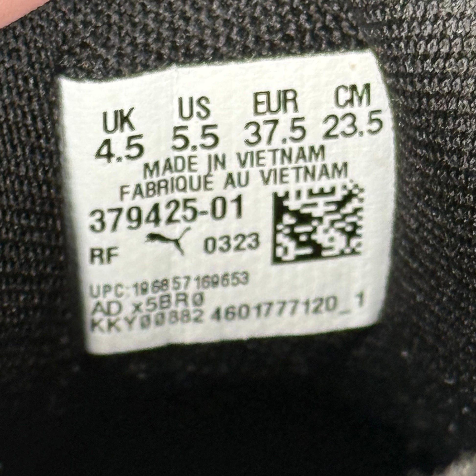 Puma LaMelo Ball MB.02 Oreo (GS) *pre-owned* SIZE 5.5Y