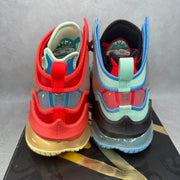 Nike LeBron 19 The Map *pre-owned* SIZE 9