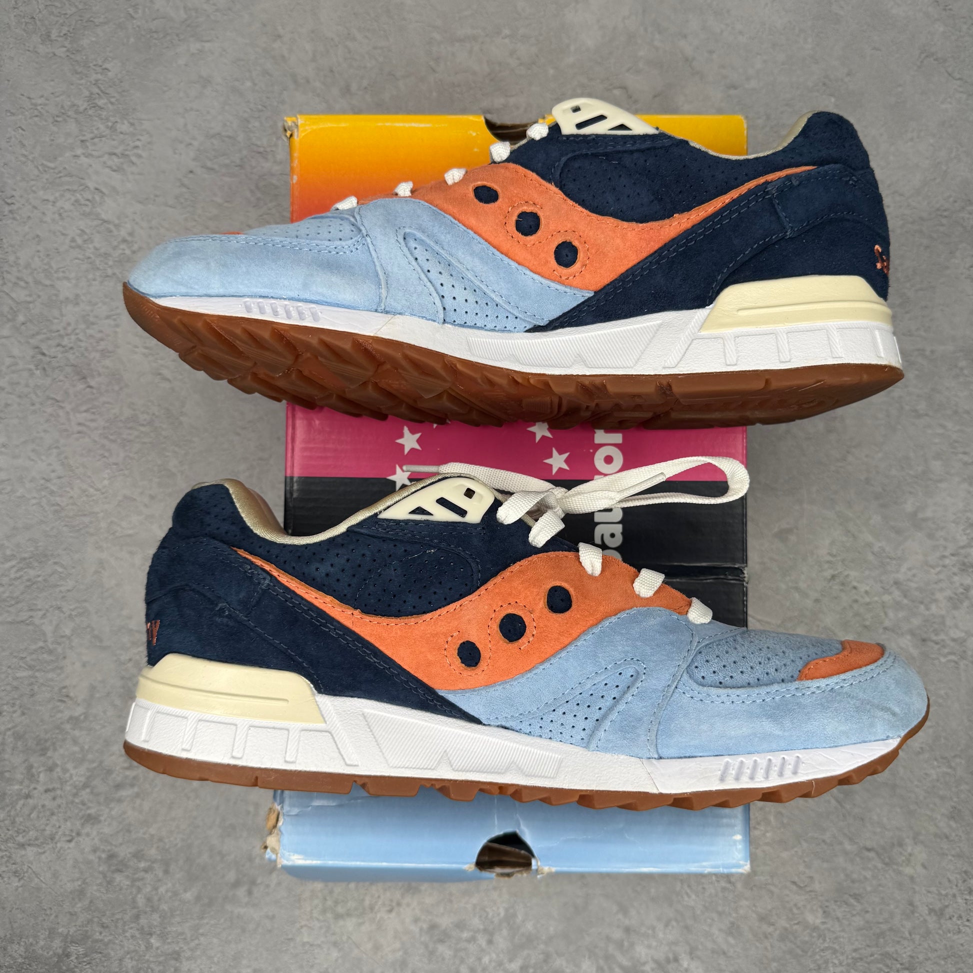 Saucony Shadow Master UBIQ Atlantic Tide *pre-owned* SIZE 10.5