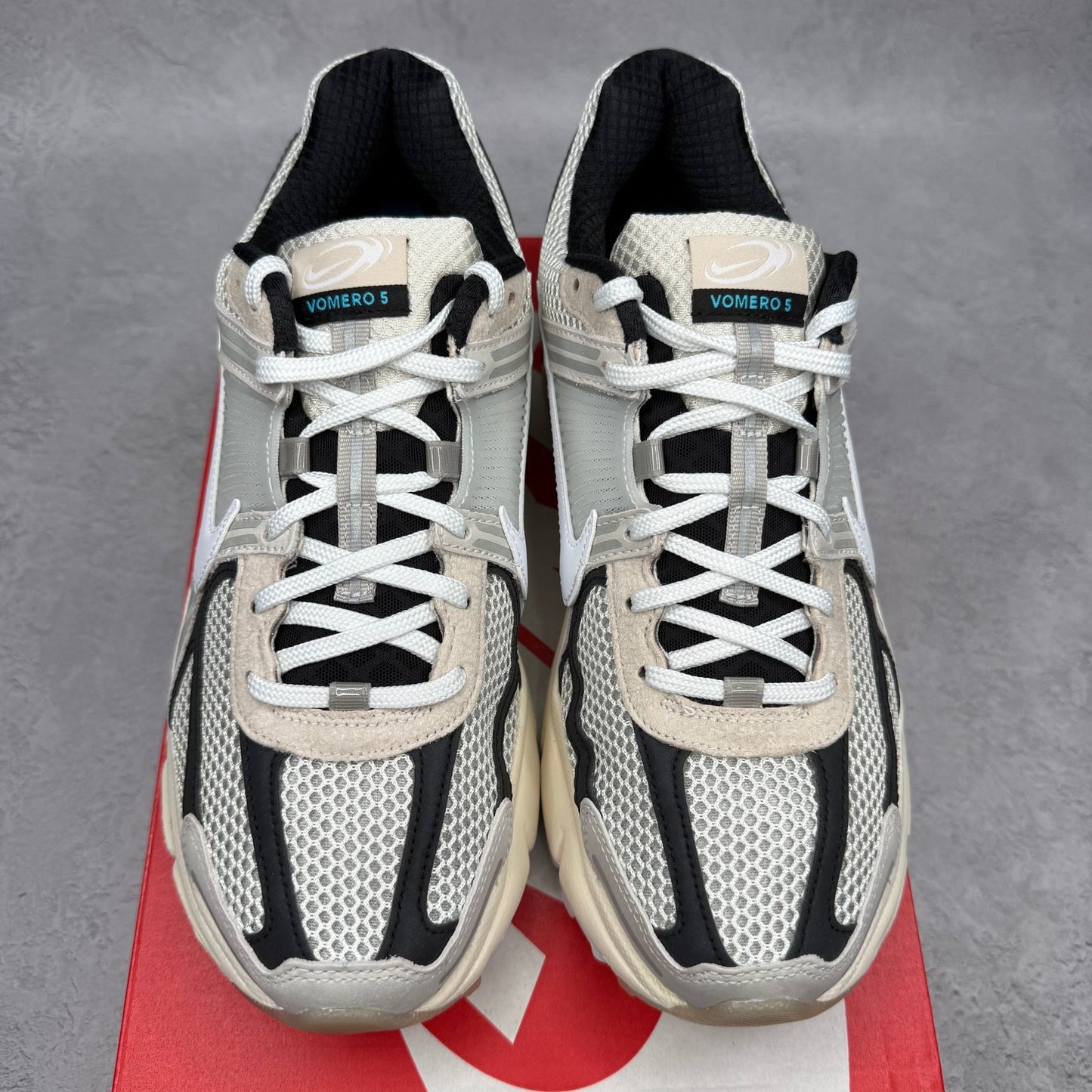 Nike Zoom Vomero 5 Supersonic Light Bone Black - Kicks Collective PA - Nike - FN7649-110 - Men's Shoes - 9.5M/11W - Brand New