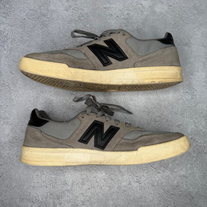 New Balance Men's 300 V2 Grey/Navy *pre-owned* SIZE 10.5