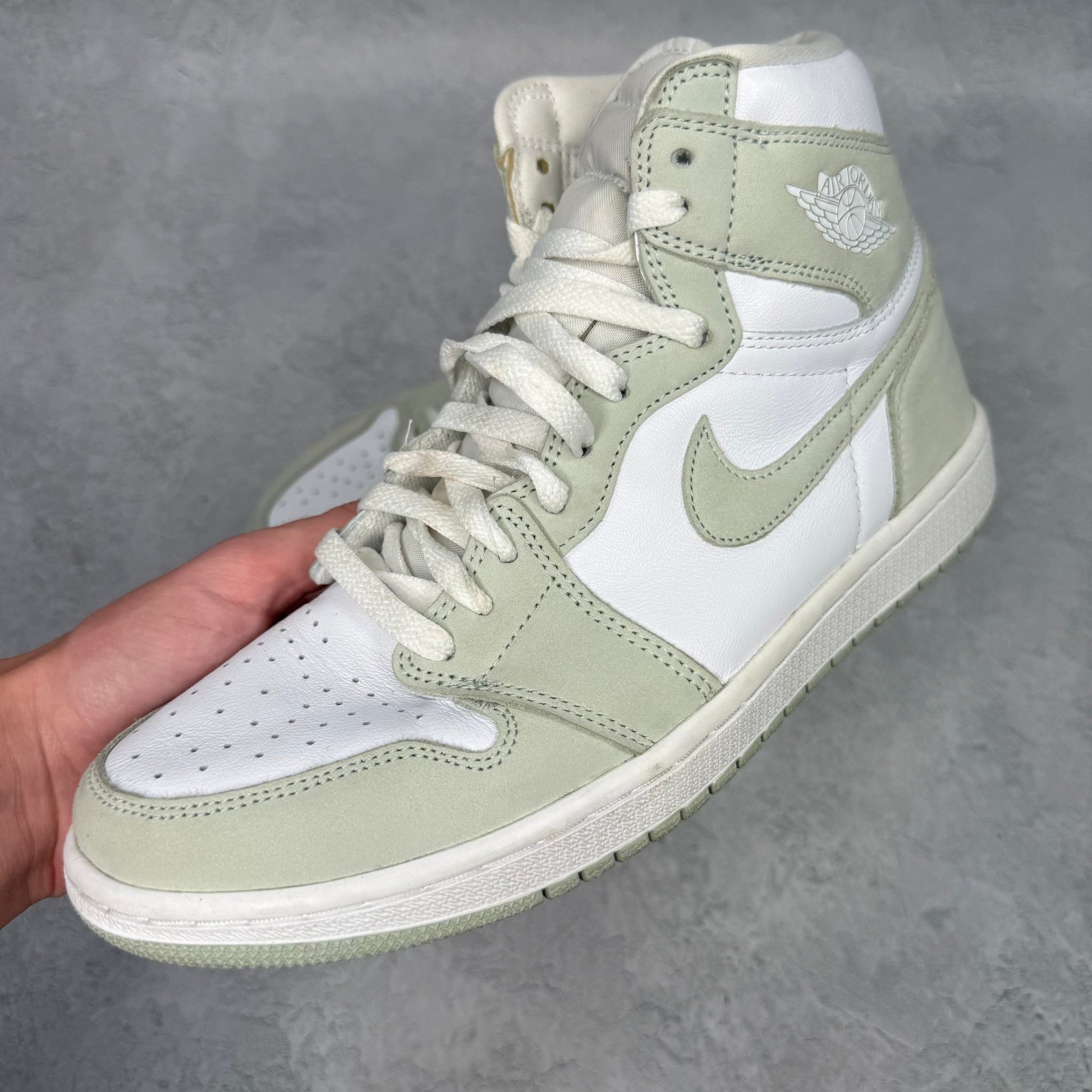 Jordan 1 Retro High OG Seafoam (Women's) *pre - owned* SIZE 10.5W - Kicks Collective PA - Jordan - CD0461 - 002 - Women's Shoes - 9M/10.5W - Pre - Owned