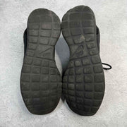 Nike Roshe Run Triple Black (Women's) *pre-owned* SIZE 7.5W