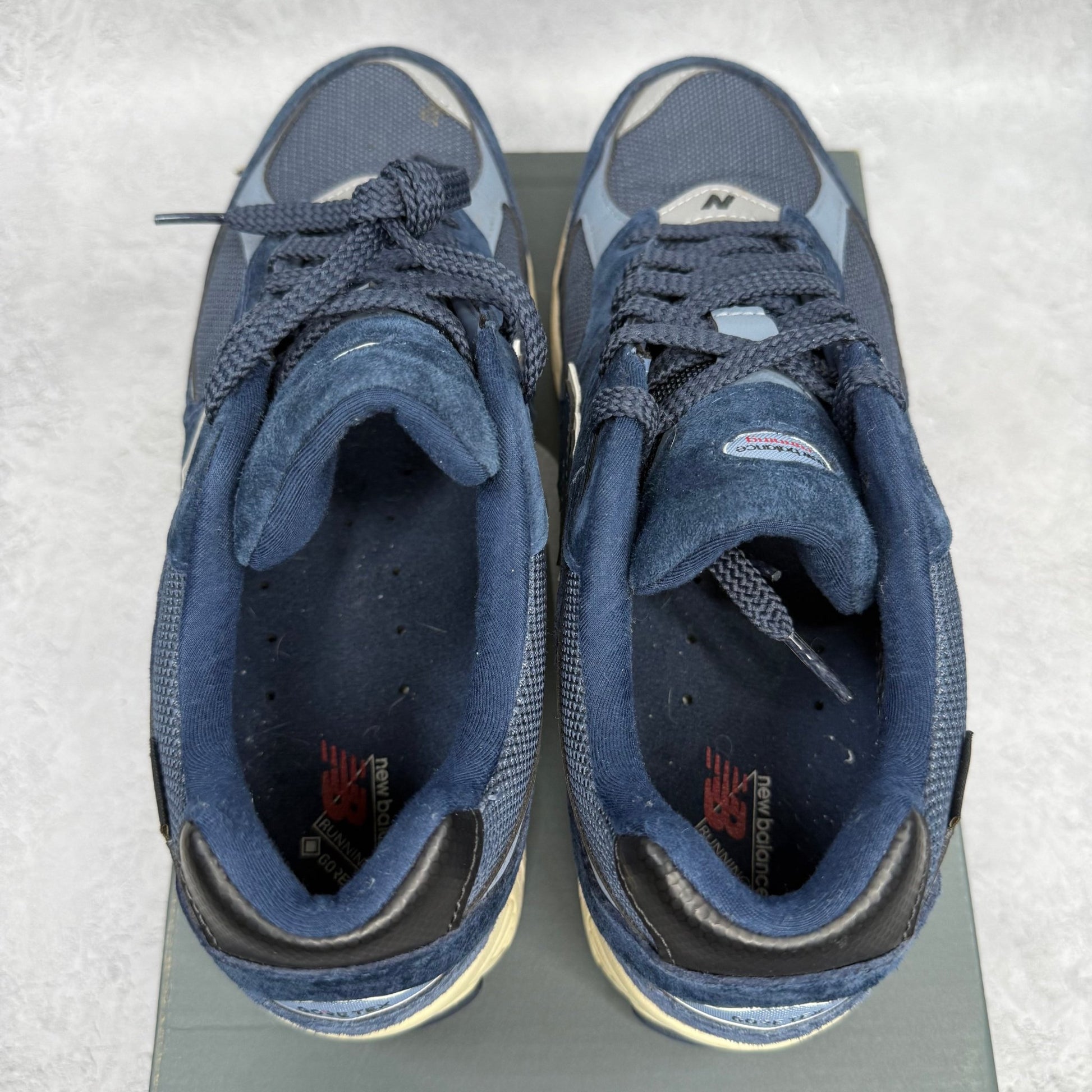 New Balance 2002R Gore - Tex Navy Arctic Grey *pre - owned* SIZE 10 - Kicks Collective PA - New Balance - M2002RXF - Men's Shoes - 10M/11.5W - Pre - Owned
