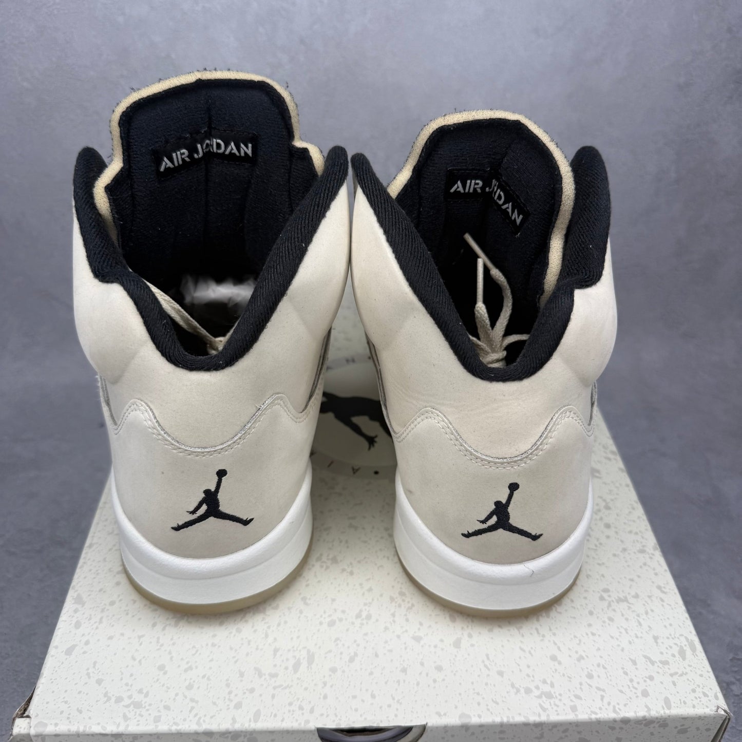 Jordan 5 Retro SE Sail *pre - owned* SIZE 11.5 - Kicks Collective PA - Jordan - FN7405-100 - Men's Shoes - 11.5M/13W - Pre - Owned