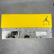Jordan 4 Retro Lightning (2021) *pre-owned* SIZE 12