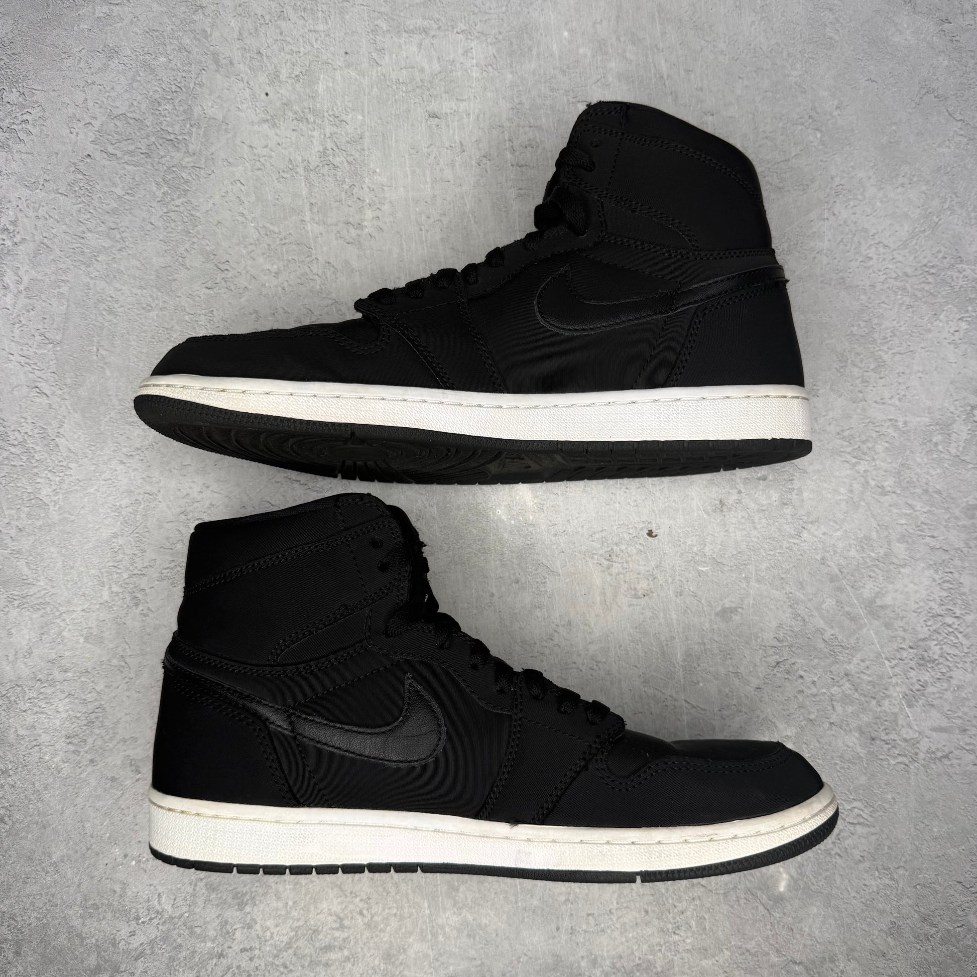 Jordan 1 Retro High Paris Saint Germain *pre-owned* SIZE 11