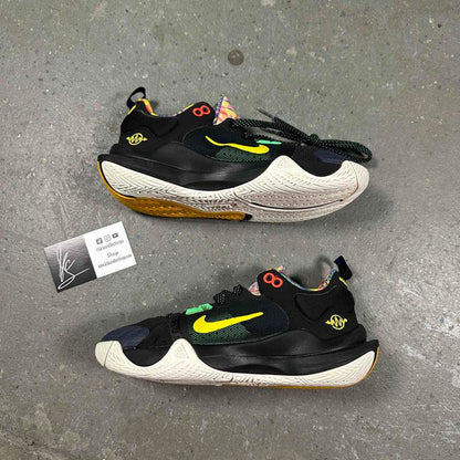 Nike Giannis Immortality 2 Kaleidoscope (GS) *pre-owned* SIZE 5.5Y