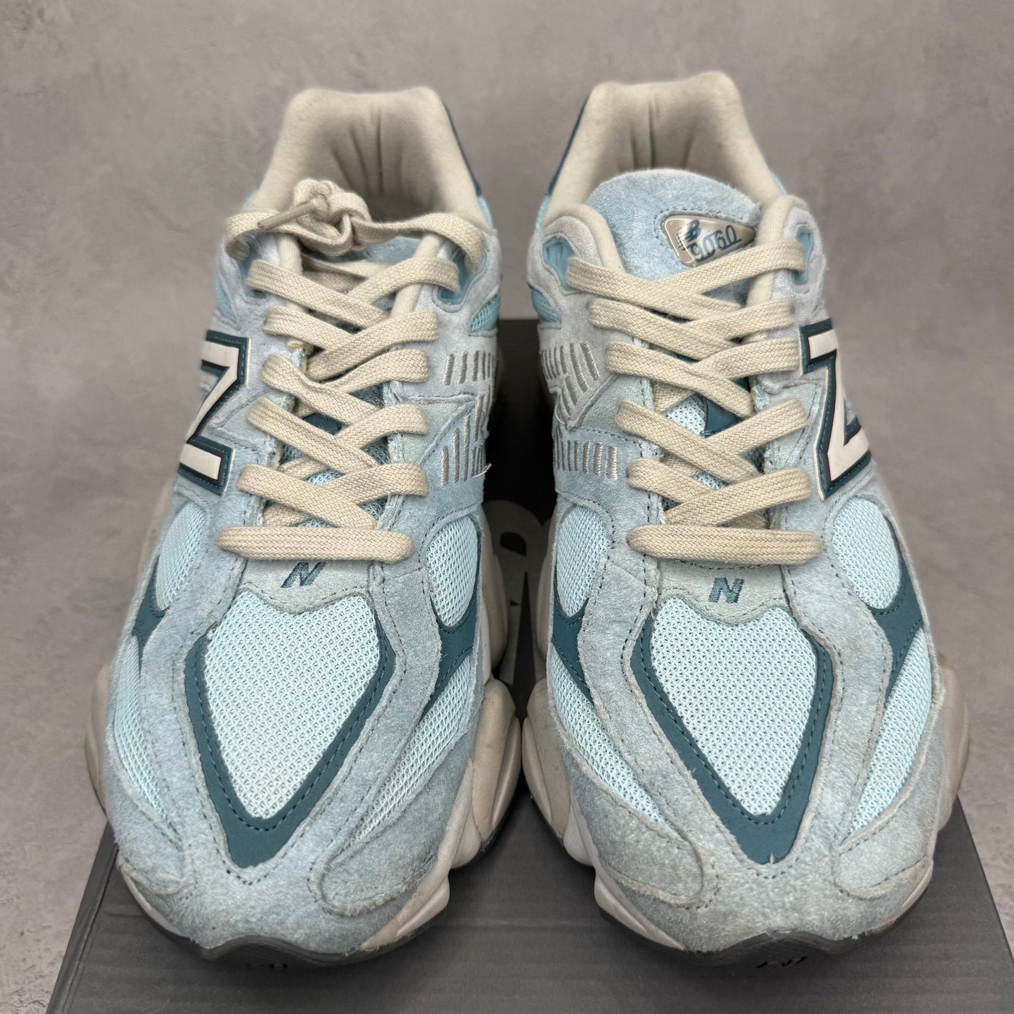 New Balance 9060 Chrome Blue *pre - owned* SIZE 9 - Kicks Collective PA - New Balance - U9060EED - Men's Shoes - 9M/10.5W - Pre - Owned