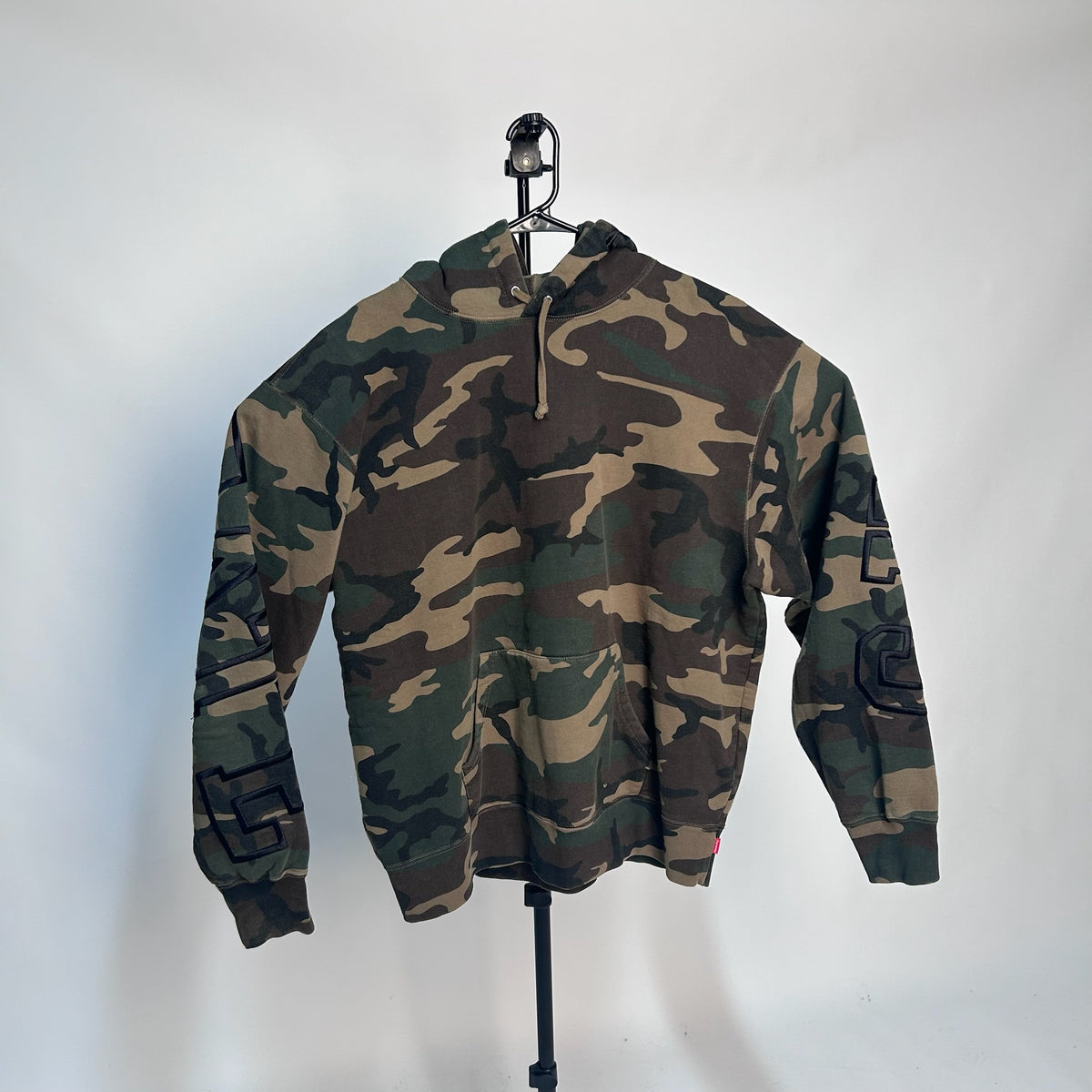 Supreme State Hooded Sweatshirt Woodland Camo *pre-owned* SIZE XL