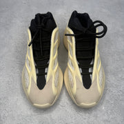 adidas Yeezy 700 V3 Azael *pre-owned* SIZE 6.5