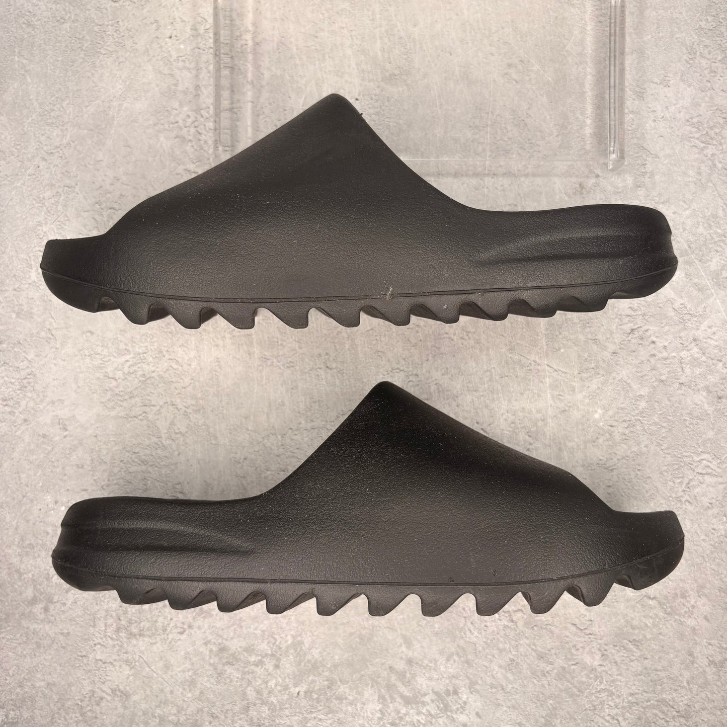 YZY YS-01 Black *pre-owned* SIZE 12