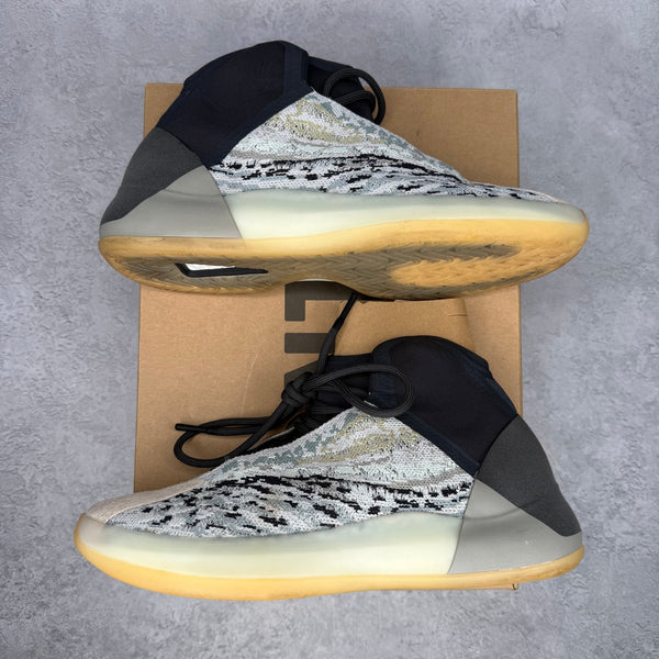 adidas Yeezy QNTM Sea Teal *pre - owned* SIZE 8.5 - Kicks Collective PA - adidas - GY7926 - Men's Shoes - 8.5M/10W - Pre - Owned