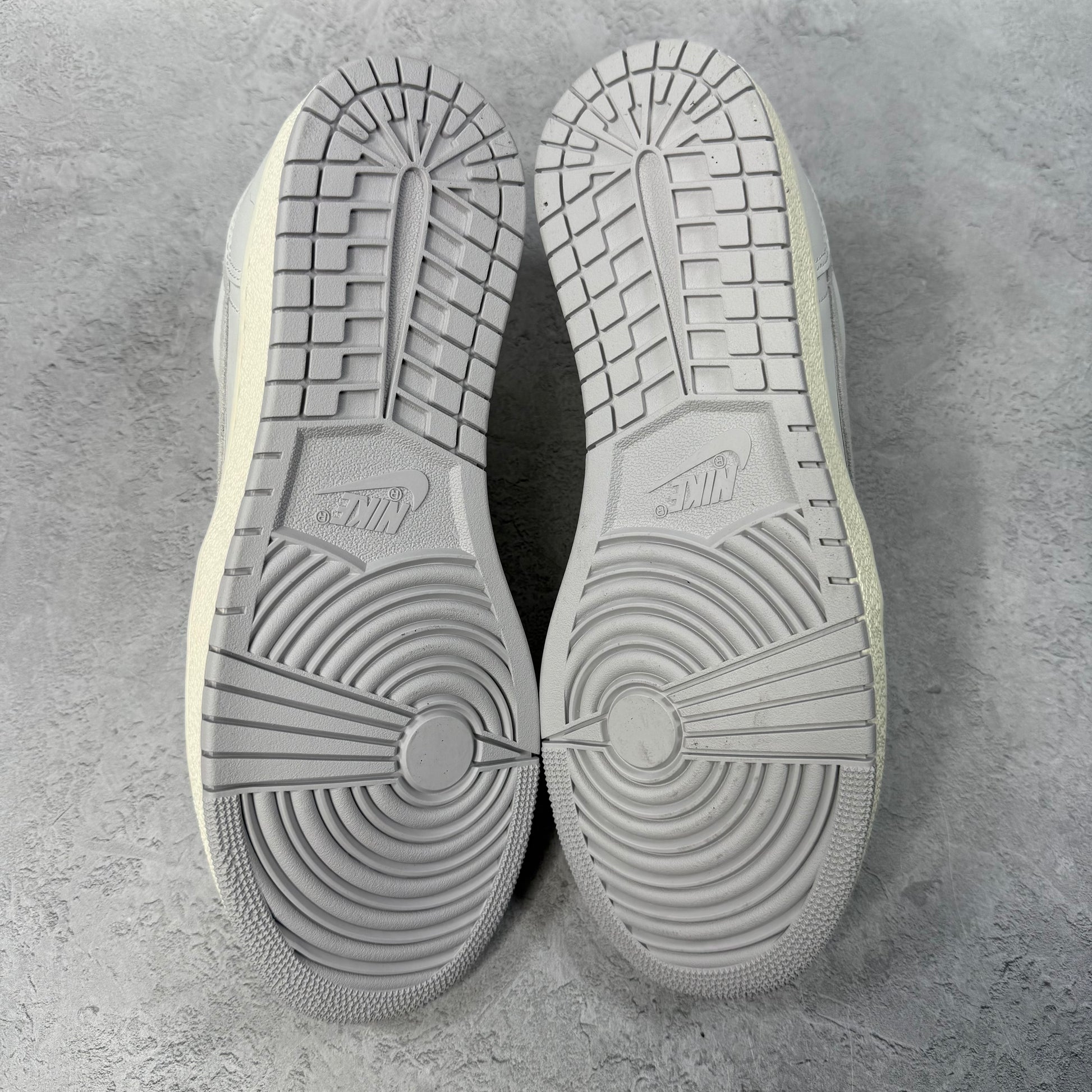 Jordan 1 Retro Low '85 Neutral Grey