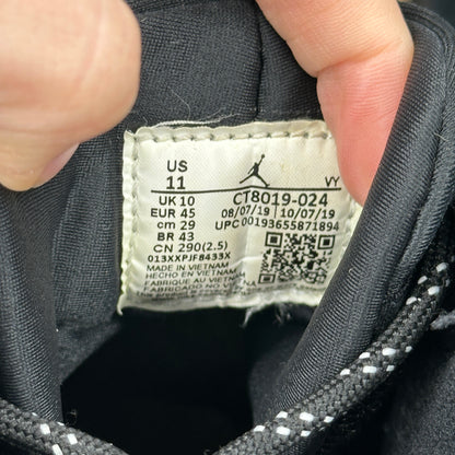 Jordan 9 Retro Racer Blue *pre-owned* SIZE 11