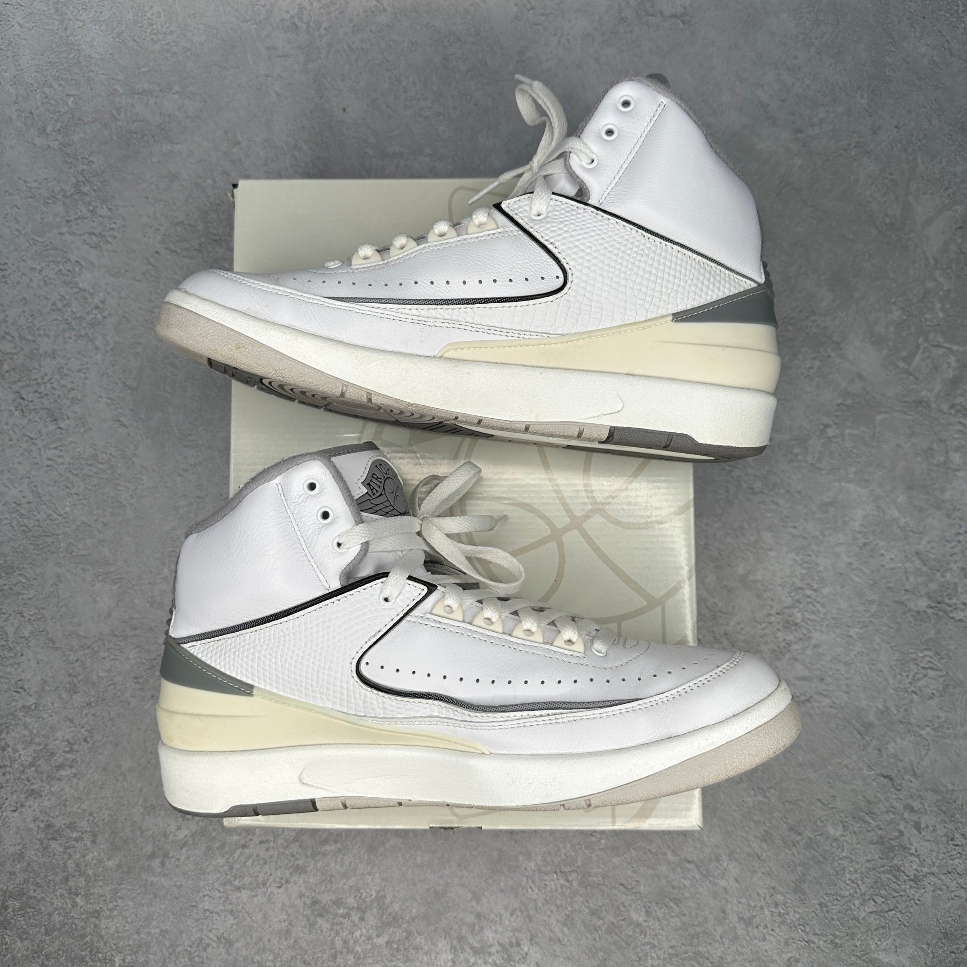 Jordan 2 Retro Cement Grey *pre - owned* SIZE 10 - Kicks Collective PA - Jordan - DR8884 - 100 - Men's Shoes - 10.5M/12W - Pre - Owned