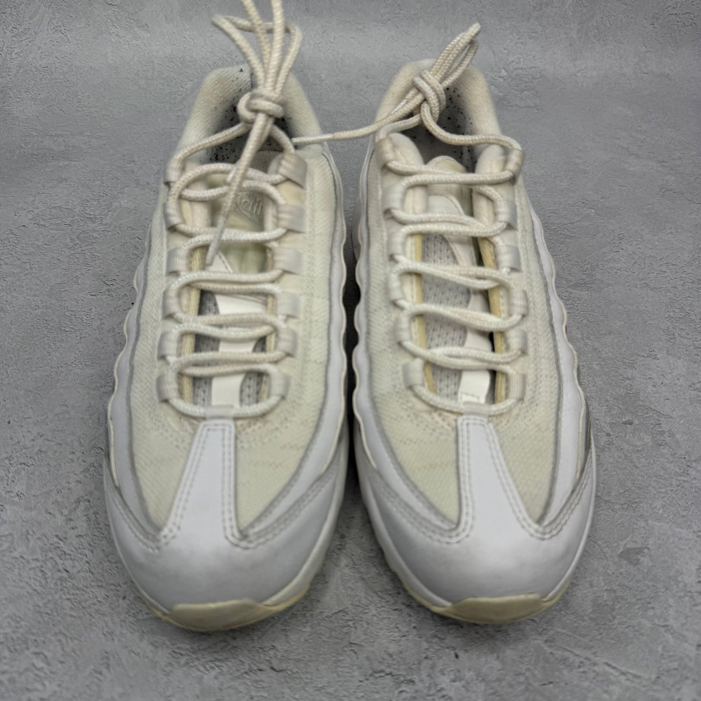 Nike Air Max 95 Recraft Triple White (GS) *pre - owned* SIZE 7Y - Kicks Collective PA - Nike - CJ3906 - 100 - Kid's Shoes - 7Y - Pre - Owned