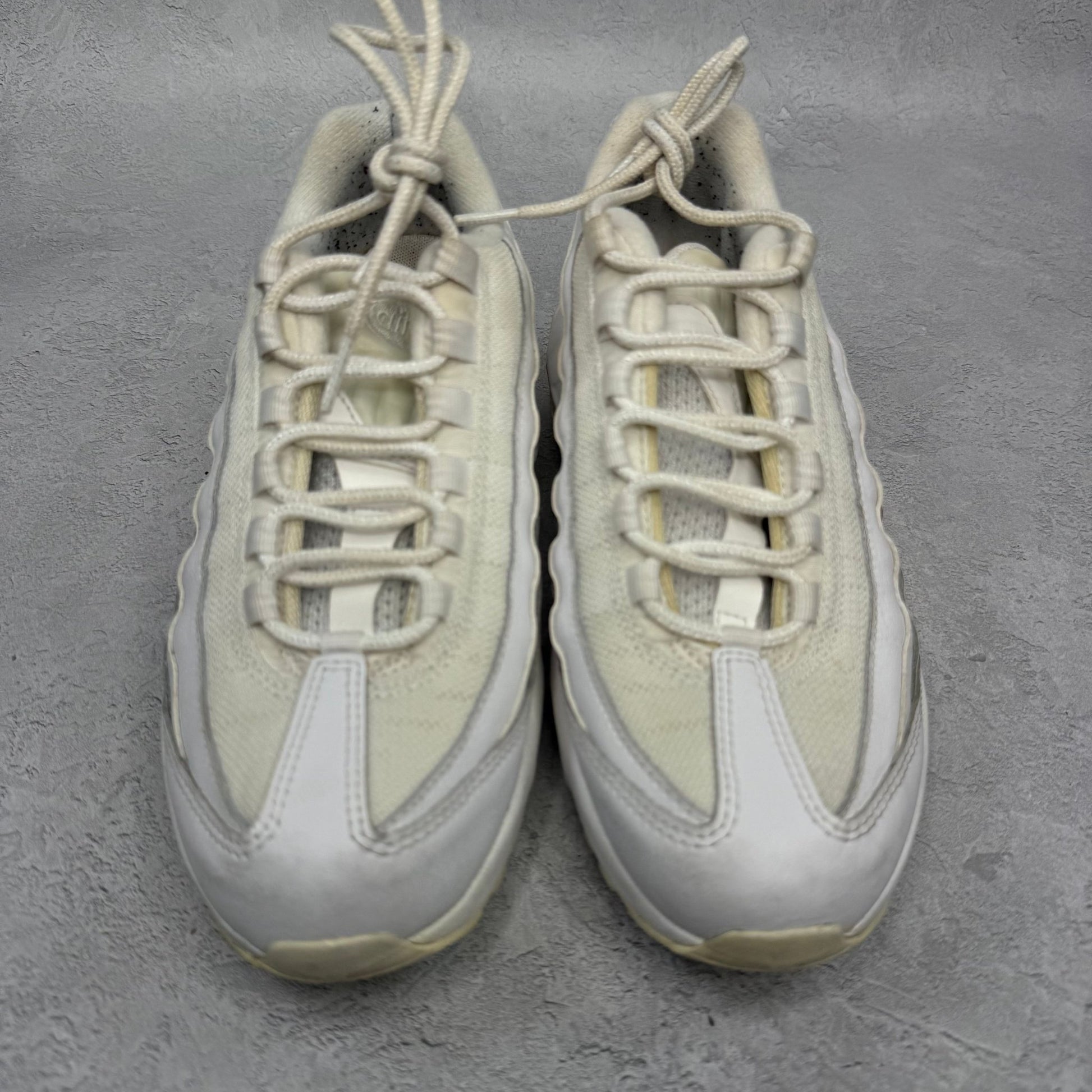 Nike Air Max 95 Recraft Triple White (GS) *pre - owned* SIZE 7Y - Kicks Collective PA - Nike - CJ3906 - 100 - Kid's Shoes - 7Y - Pre - Owned