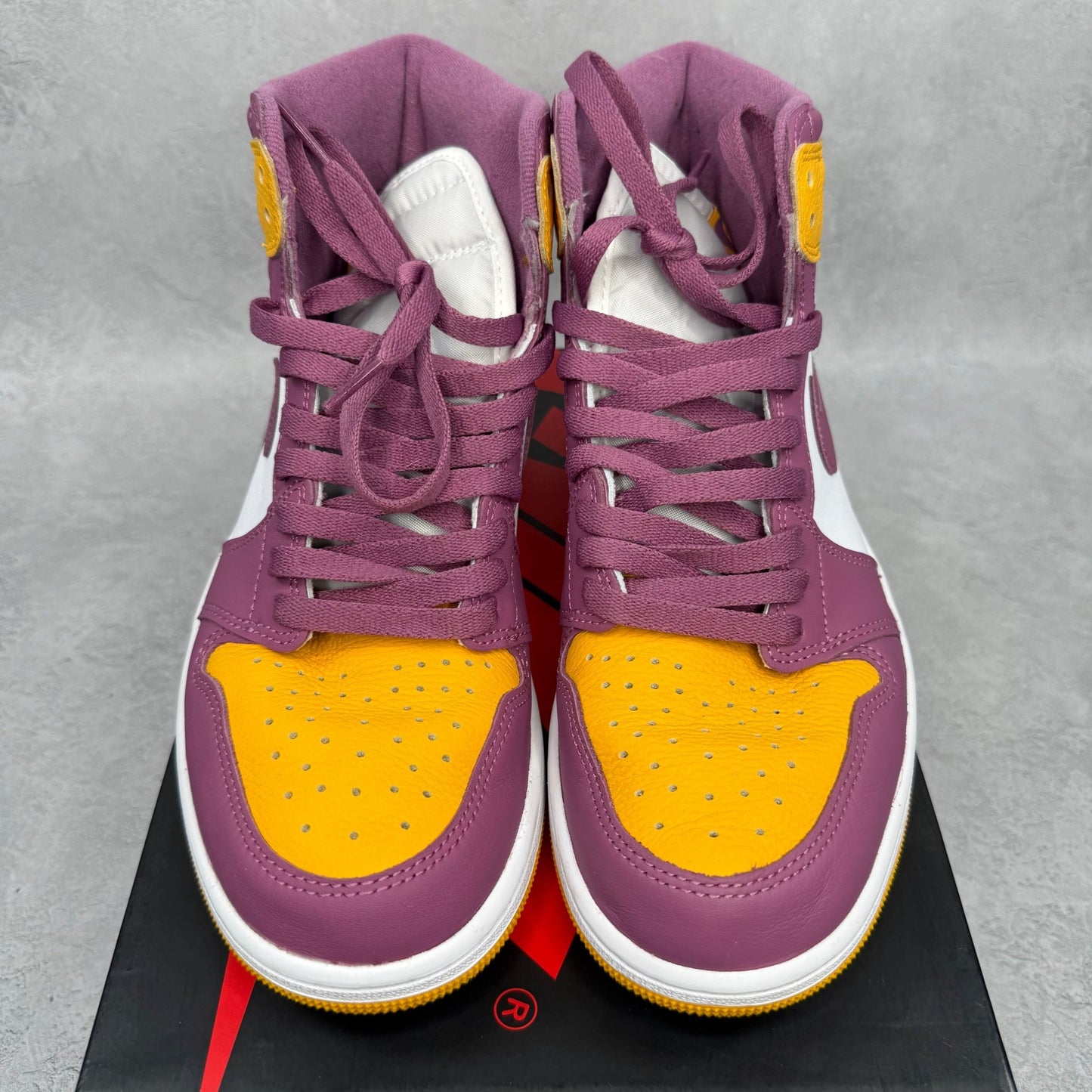 Jordan 1 Retro High OG Brotherhood *pre - owned* SIZE 9.5 - Kicks Collective PA - Jordan - 555088 - 706 - Men's Shoes - 9.5M/11W - Pre - Owned