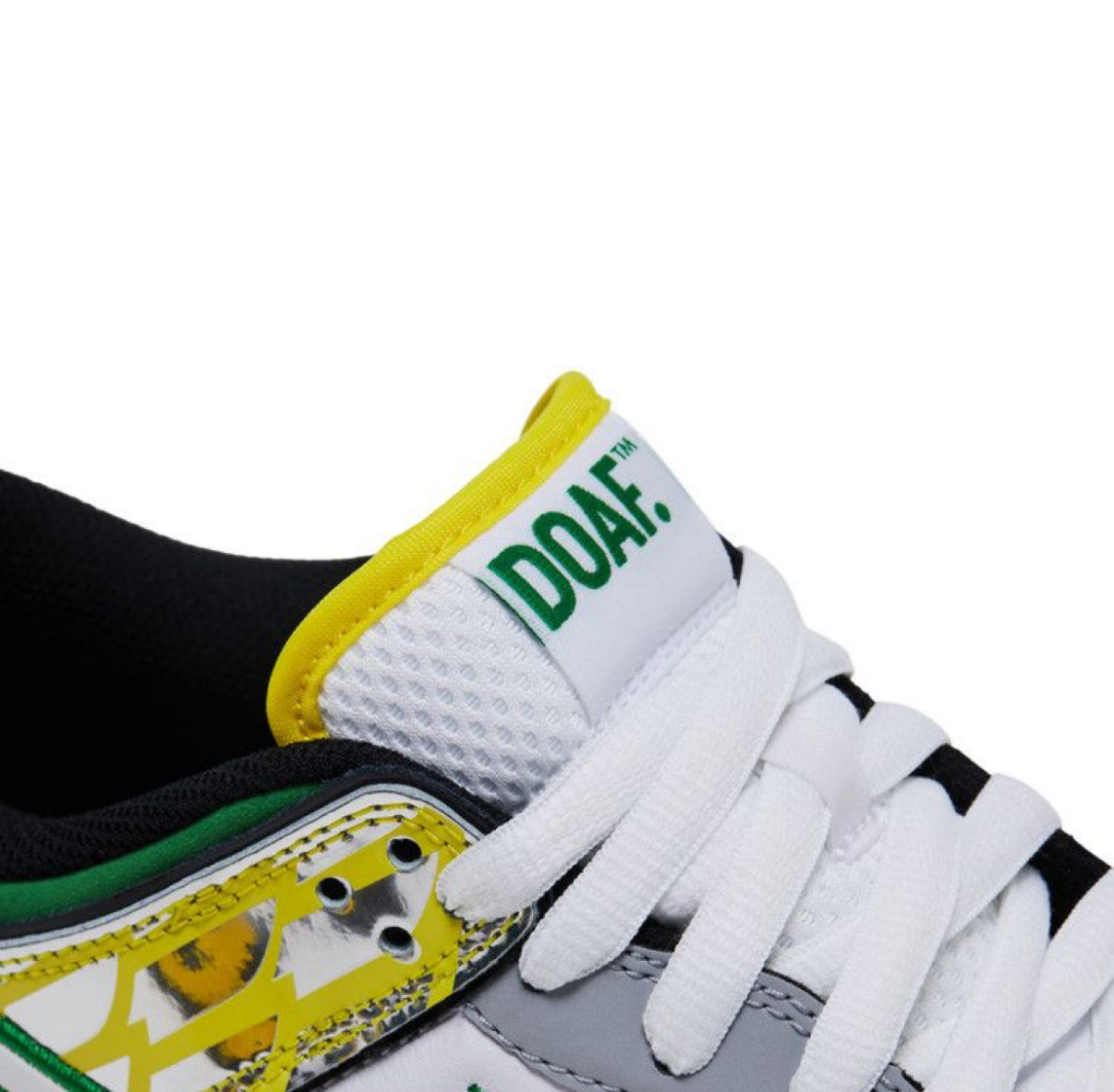 Nike SB Dunk Low Oregon What The Duck PE ‘Away’ Book Exclusive