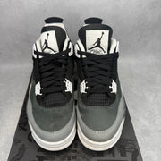 Jordan 4 Retro Fear (2024) *pre-owned* SIZE 8.5