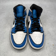Jordan 1 Mid Signal Blue *pre-owned* SIZE 9