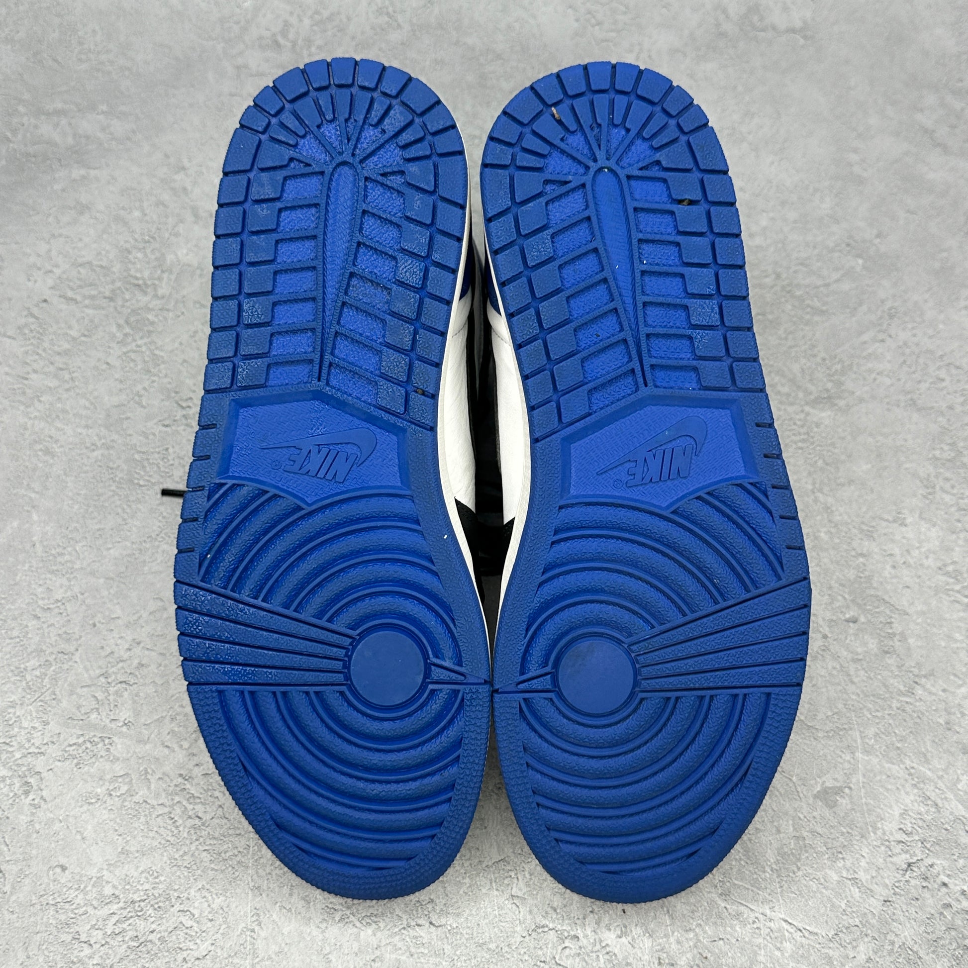 Jordan 1 Retro High Game Royal (FRAGMENT CUSTOM) *pre-owned* SIZE 9