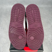 Jordan 1 Retro High OG Bordeaux pre-owned size 11.5