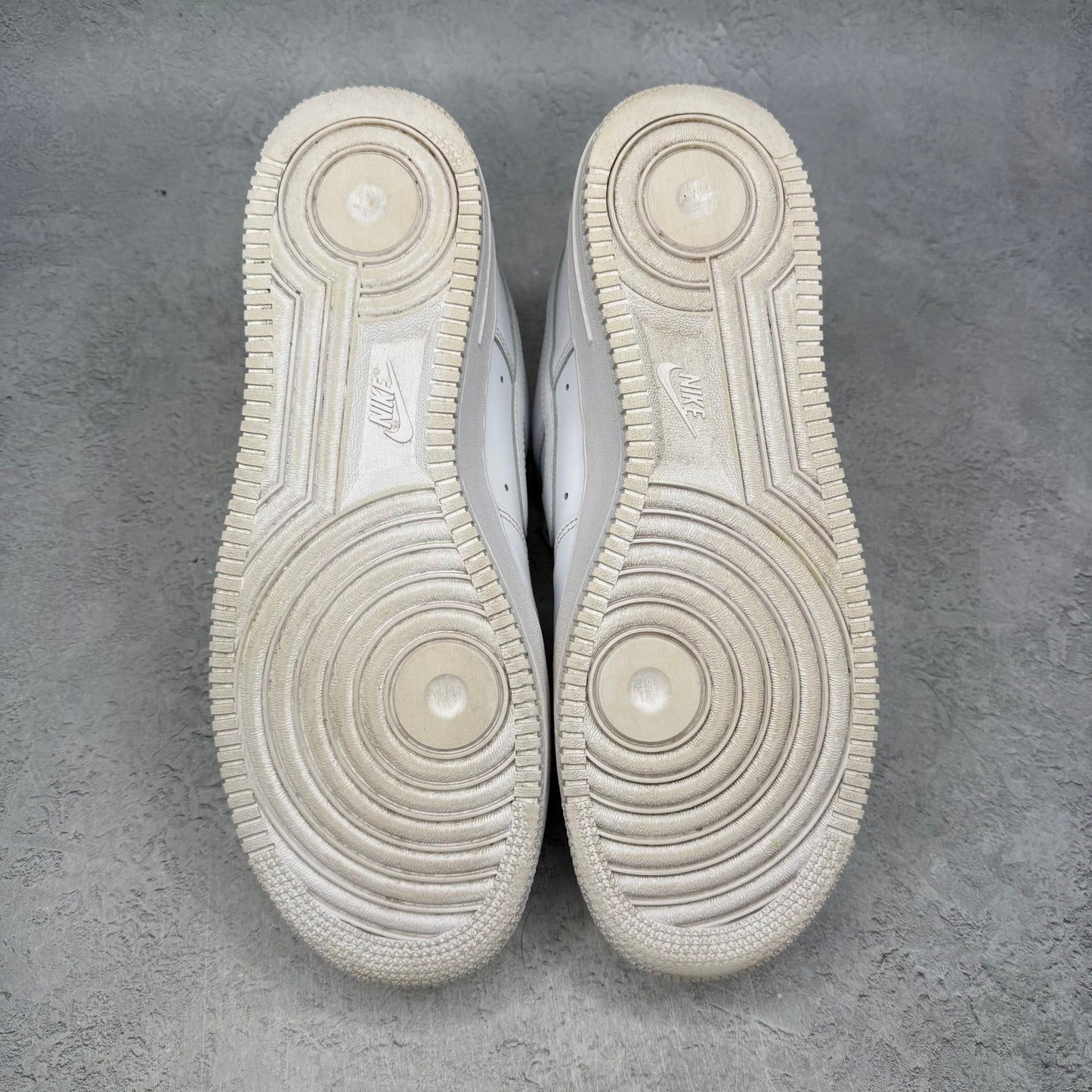 Nike Air Force 1 Low '07 White *pre - owned* SIZE 10.5 - Kicks Collective PA - Nike - 315122-111/CW2288-111 - Men's Shoes - 10.5M/12W - Pre - Owned - No Box