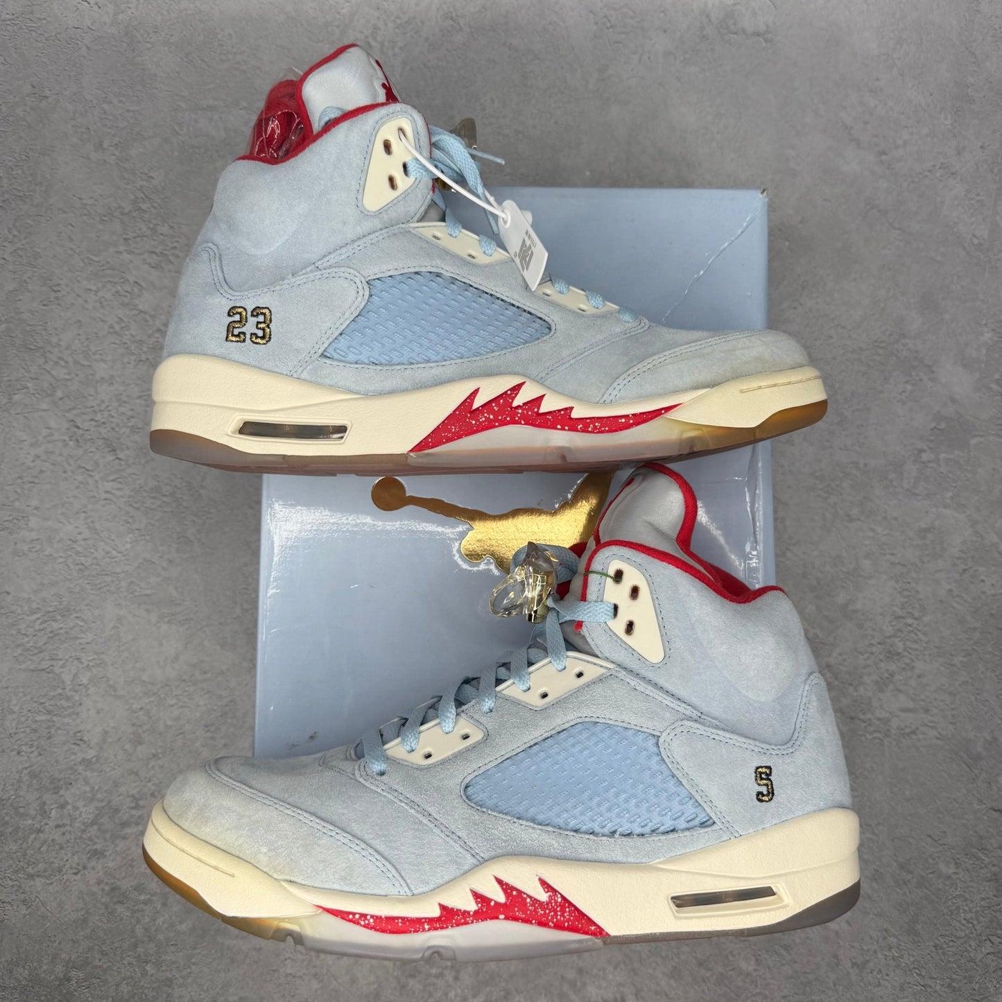 Jordan 5 Retro Trophy Room Ice Blue *yellowed* - Kicks Collective PA - Jordan - CI1899-400 - Men's Shoes - 12M/13.5W - Brand New - Original Box (Damaged)