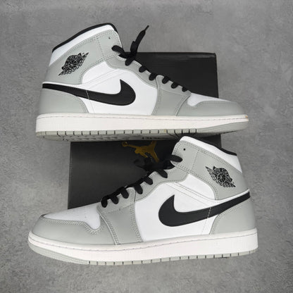 Jordan 1 Mid Light Smoke Grey *pre-owned* SIZE 13