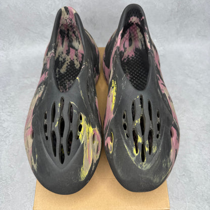adidas Yeezy Foam RNR MX Carbon *pre-owned* SIZE 9