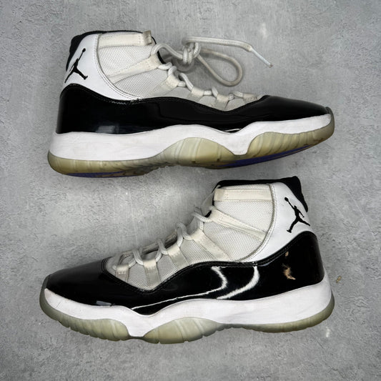Jordan 11 Retro Concord (2018) *pre - owned* SIZE 9 - Kicks Collective PA - Jordan - 378037-100 - Men's Shoes - 9M/10.5W - Pre - Owned - No Box