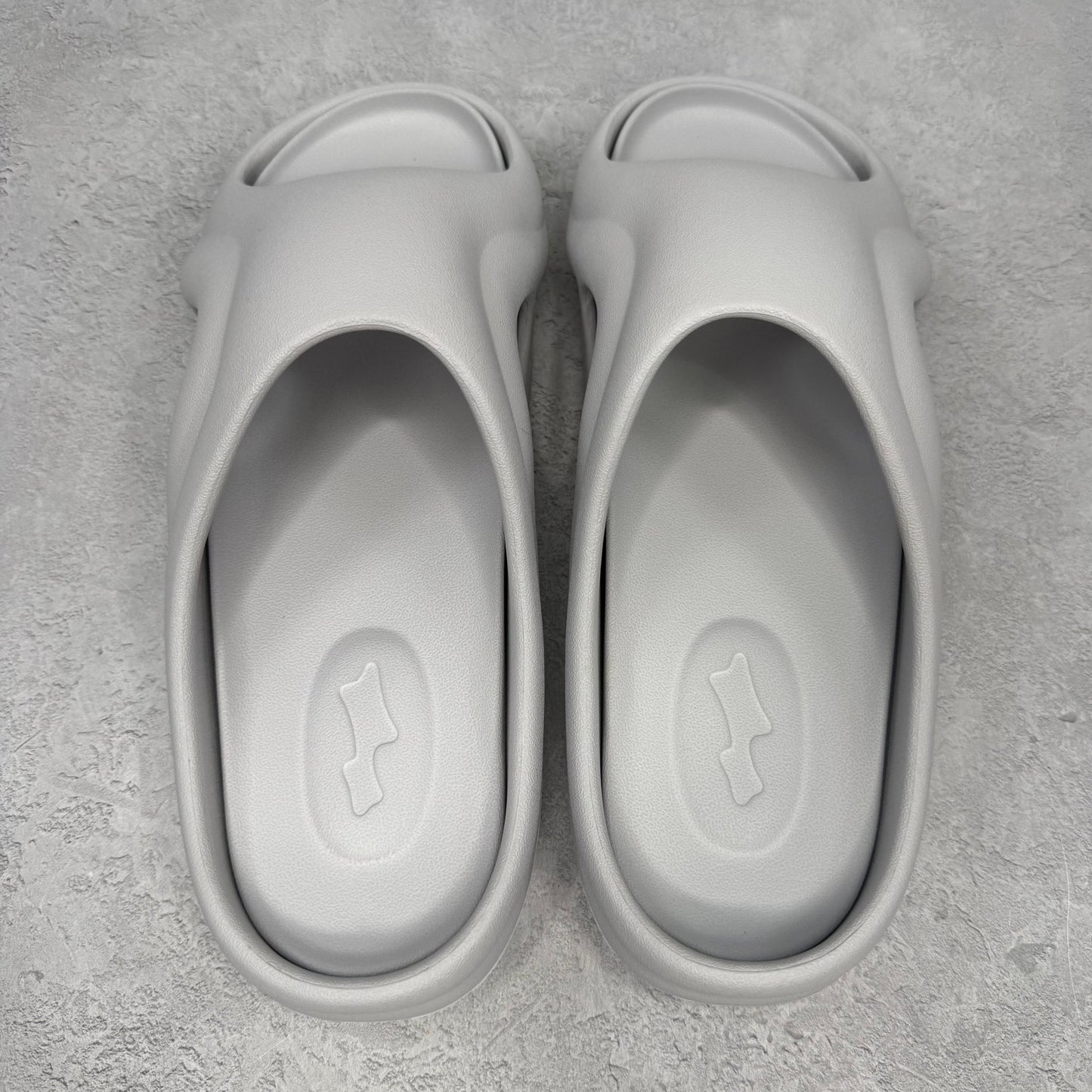 SKYLRK Beach Slide Factory Grey - Kicks Collective PA - SKYLRK - SLF003 - 1006 - 11 - Men's Shoes - 11M/12.5W - Brand New