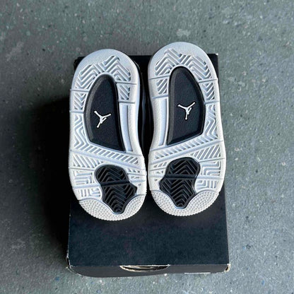 Jordan 4 Retro Military Black (TD) *pre-owned* SIZE 5C