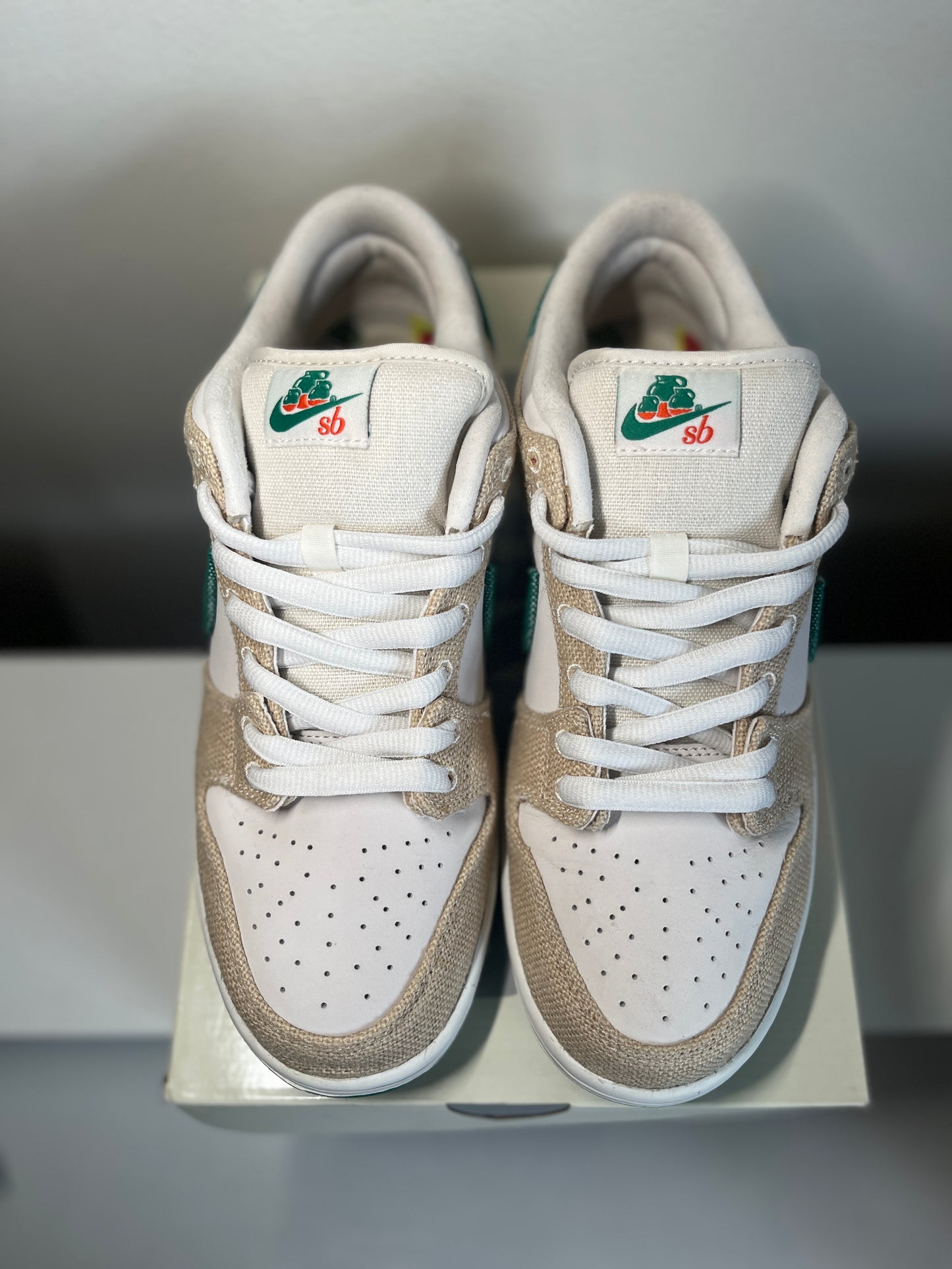 Nike SB Dunk Low Jarritos VNDS *pre-owned* (SIZE 10)