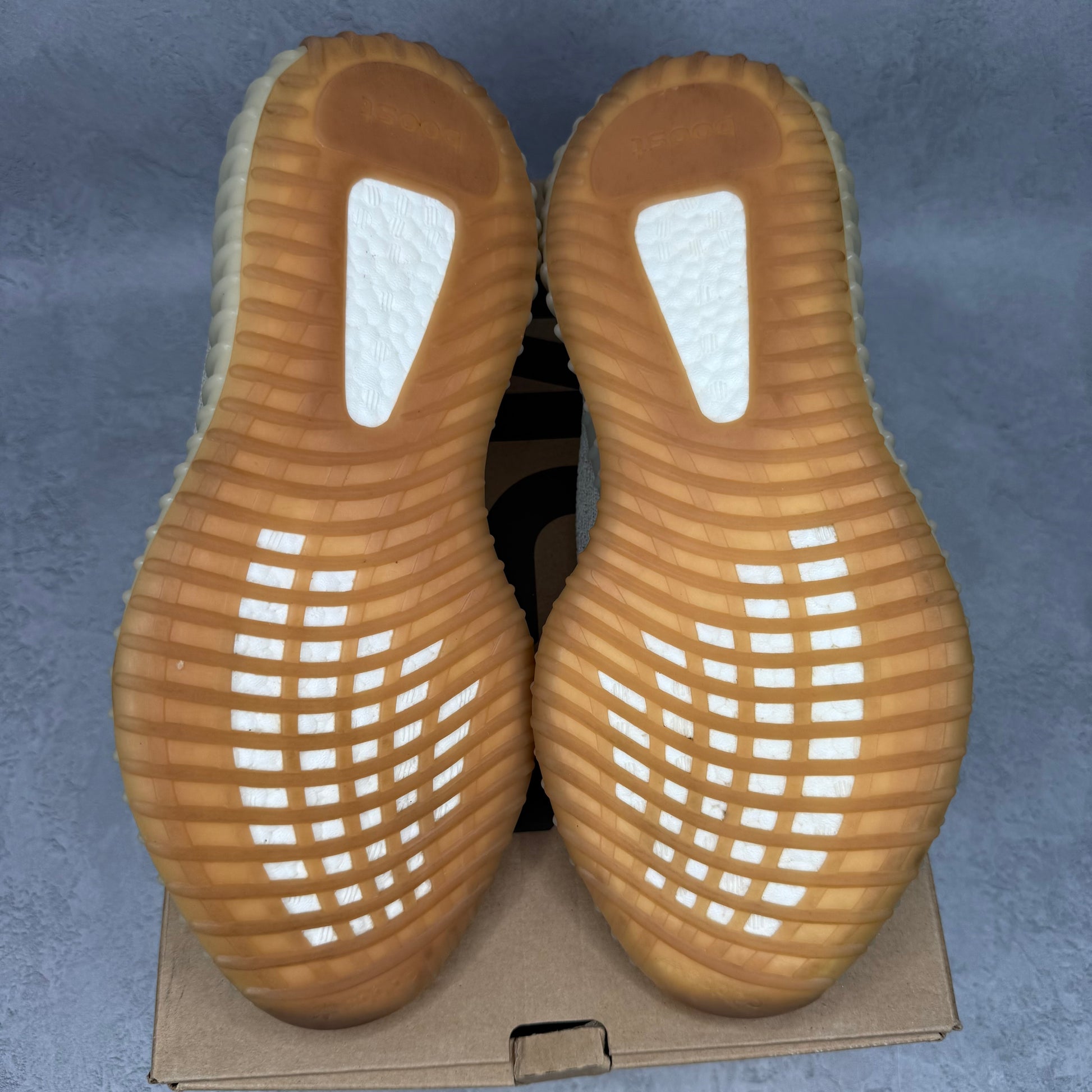 adidas Yeezy Boost 350 V2 Sesame *pre-owned* SIZE 9