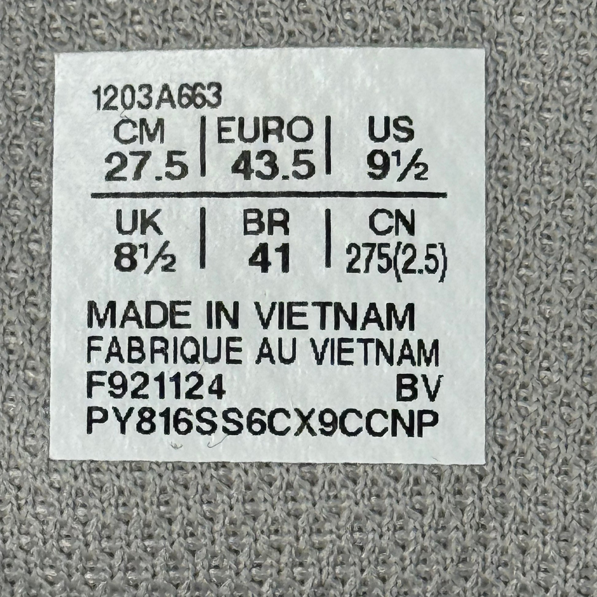 ASICS Gel-NYC Cream Cloud Grey *pre-owned* SIZE 9.5