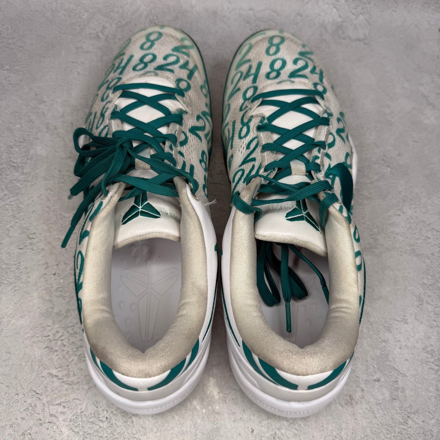 Nike Kobe 8 Protro Radiant Emerald *pre - owned* SIZE 12 - Kicks Collective PA - Nike - FQ3549-101 - Men's Shoes - 12M/13.5W - Pre - Owned - No Box