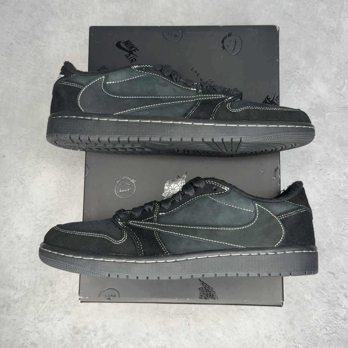 Jordan 1 Retro Low OG SP Travis Scott Black Phantom - Image 1