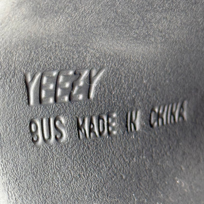 adidas Yeezy Slide Dark Onyx *pre-owned* SIZE 8