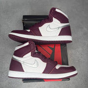 Jordan 1 Retro High OG Bordeaux pre-owned size 11.5