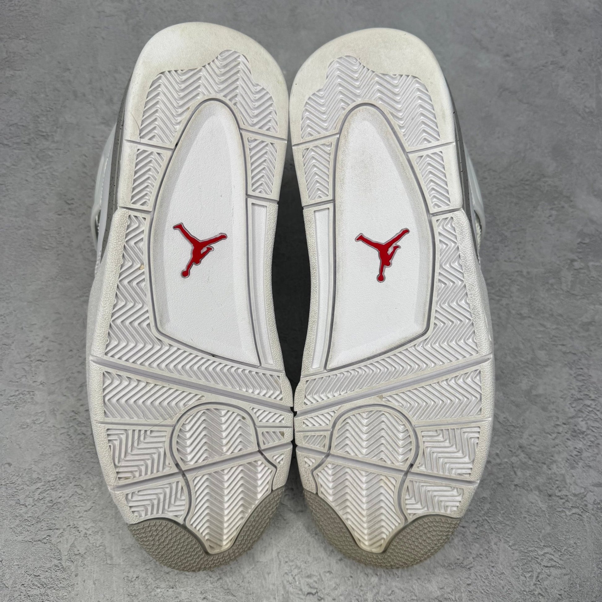 Jordan 4 Retro White Oreo (2021) *pre - owned* SIZE 11.5 - Kicks Collective PA - Jordan - CT8527-100 - Men's Shoes - 11.5M/13W - Pre - Owned - No Box