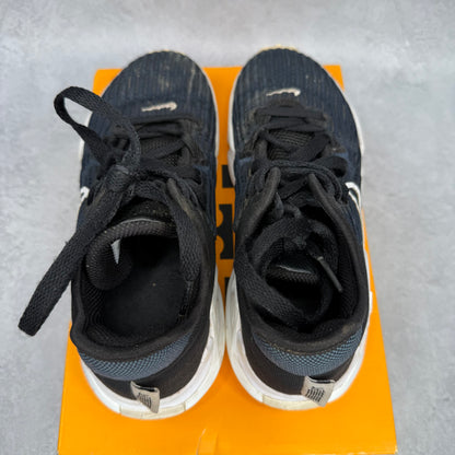 LeBron Witness 6 Black Dark Obsidian (GS) *pre-owned* SIZE 4.5Y